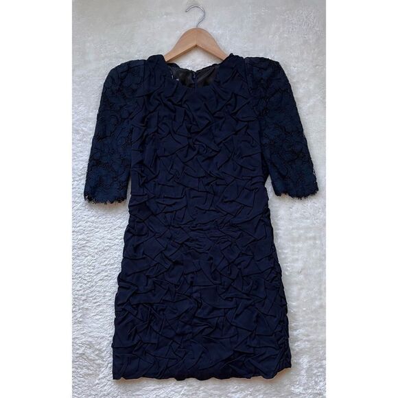 RARE PRESS SAMPLE CAMILLA & MARC Navy Blue Mini Cocktail Dress with Lace Sleeves - Picture 1 of 11